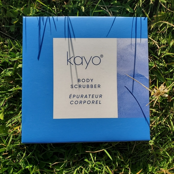 Kayo Body Scrubber in Light Blue - Picture 2 of 3